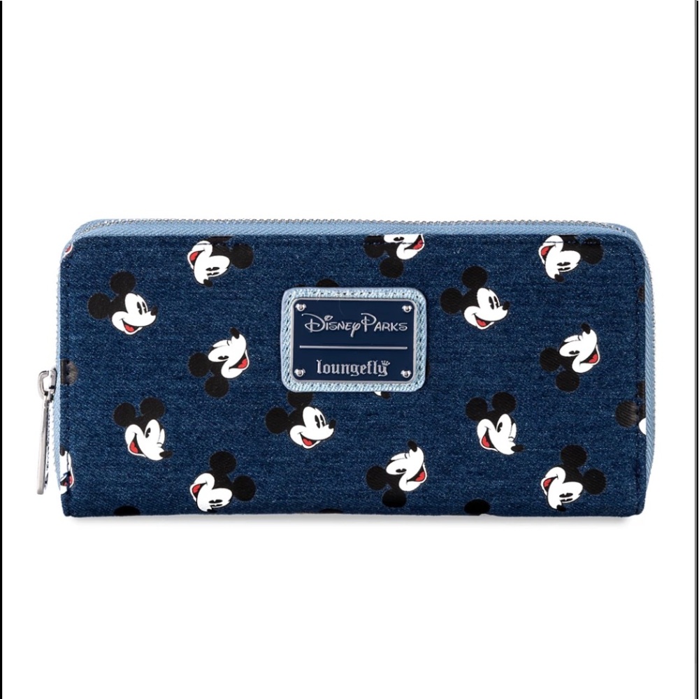 Nwt Loungefly Mickey Mouse wallet